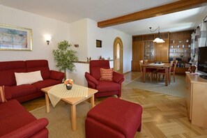 Apartment, 2 Bedrooms | Living area | Flat-screen TV - Ferienwohnung Färber (Reit im Winkl)