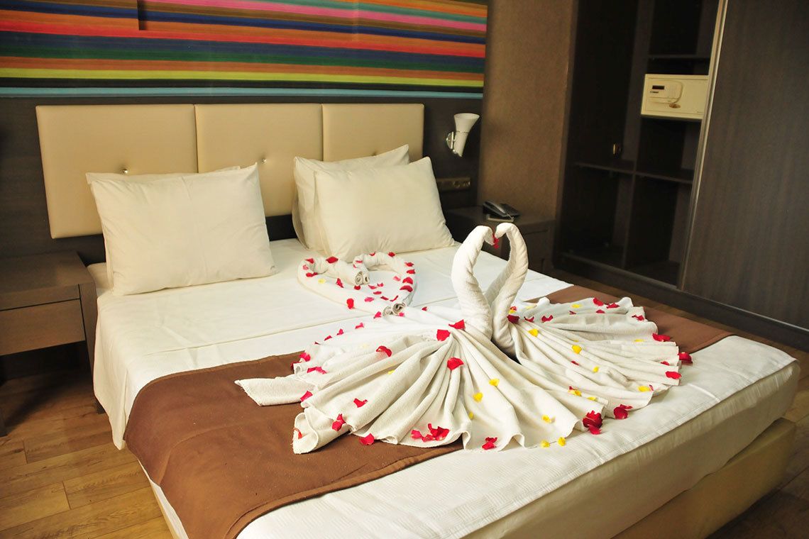 Coffres-forts dans les chambres, bureau, Wi-Fi gratuit, draps fournis
