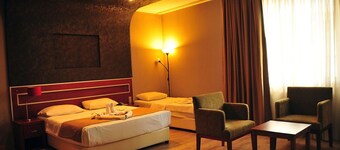 德拉戈斯 SPA 餐廳度假村酒店