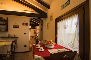 Flat-screen TV - Chiaro Di Luna (San Vito al Tagliamento)