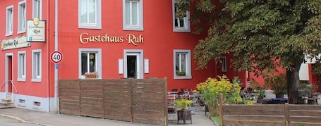 Fachada de la propiedad. Gästehaus Ruh