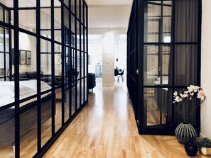 Luxury Apartment, Non Smoking | Room amenity