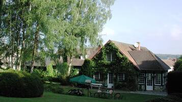 Enceinte de lâhĂ©bergement