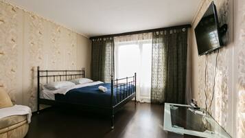 Superior-Apartment | Schreibtisch, Bügeleisen/Bügelbrett, Babybetten, Zustellbetten