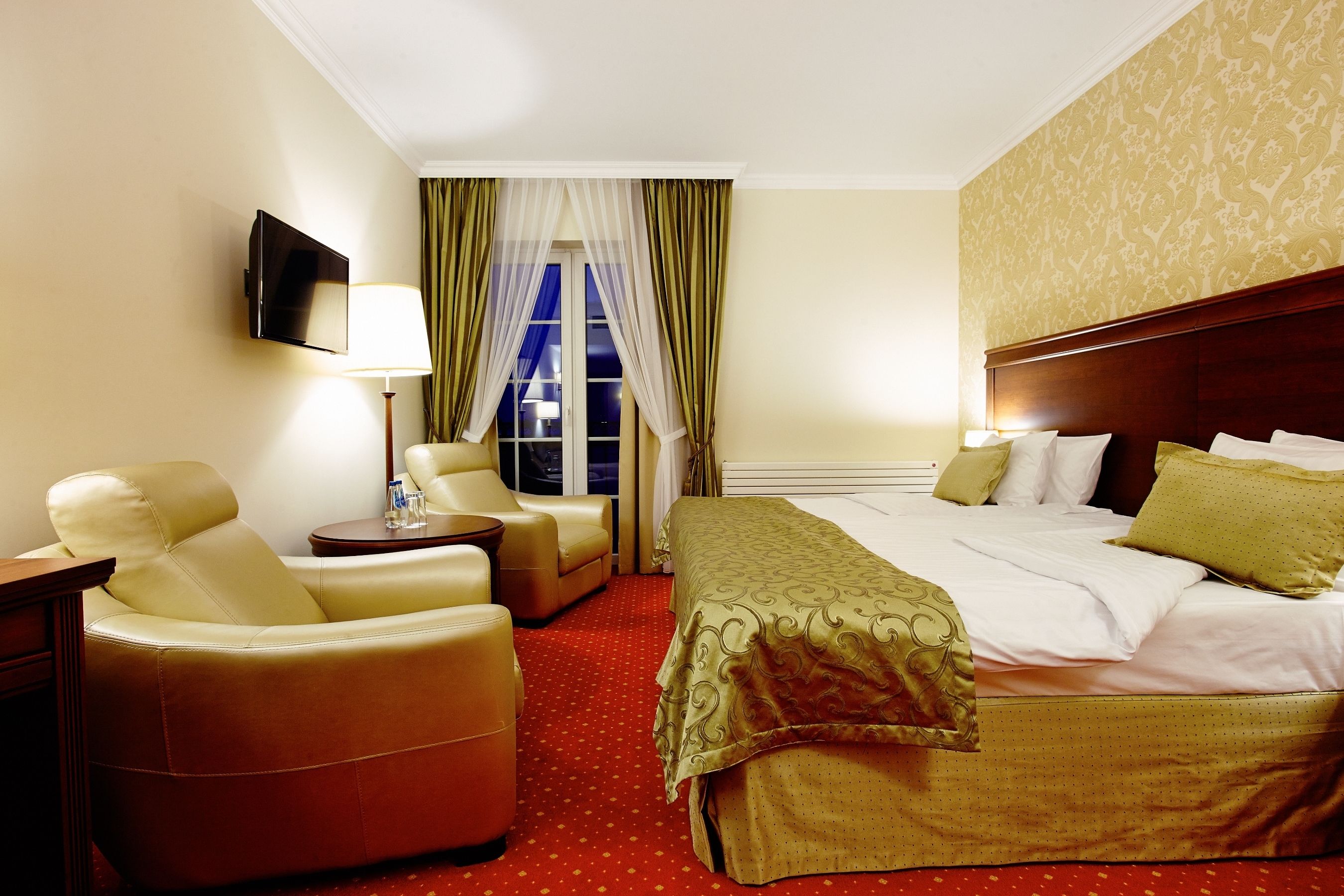 Quarto casal ou duplo empresarial | Frigobar, cofres nos quartos, escrivaninha, cortinas blackout