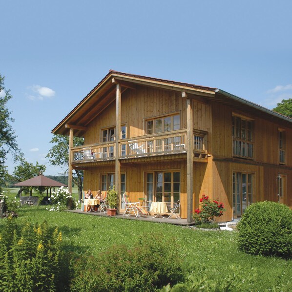 Front of property - Niederauer Hof (Neubeuern)