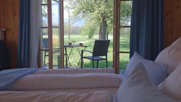 1 Schlafzimmer, Allergikerbettwaren, Zimmersafe, Verdunkelungsvorhänge