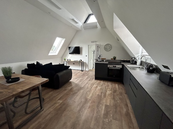 Appartement de base, salle de bain privée (First floor apartment) | 1 chambre
