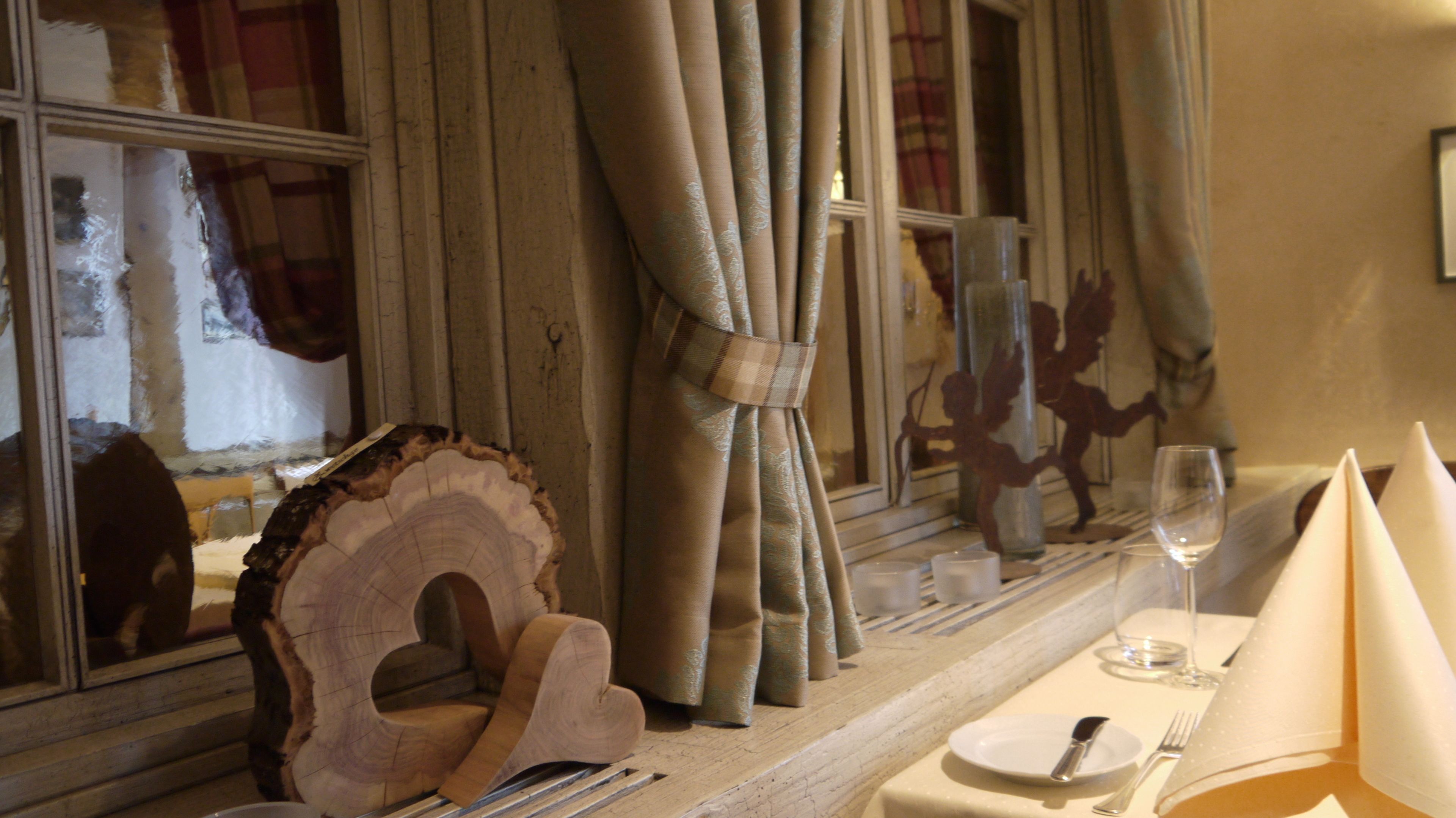 breakfast, lunch, dinner served; local and international cuisine