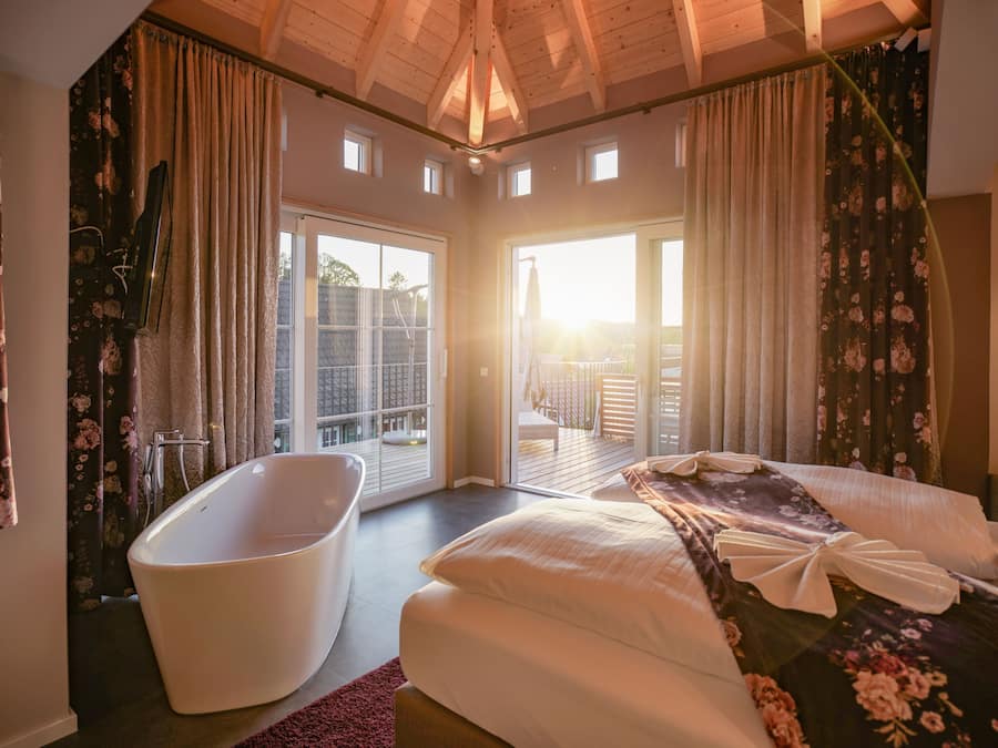 Deluxe Double Room, Balcony | Premium bedding, minibar, in-room safe, desk