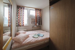 Desk, soundproofing, iron/ironing board, free WiFi