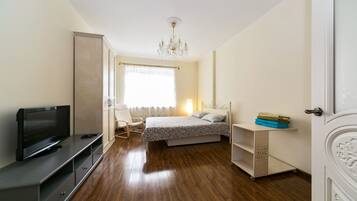 Deluxe-Apartment, Mehrere Betten, Nichtraucher | Bügeleisen/Bügelbrett, Babybetten, Zustellbetten, kostenloses WLAN