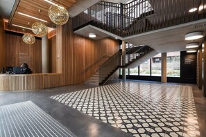 Concierge desk - Exclusive O2 Duplex Apartment (London)