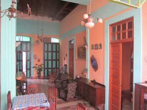 DĂ©tail de lâintĂ©rieur