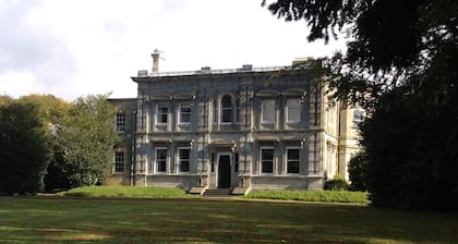Cleatham Hall