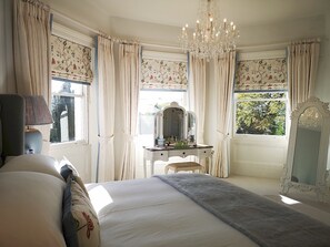King Room (Lincoln) | Allergivenligt sengetøj, senge med madrasser af memory foam, skrivebord