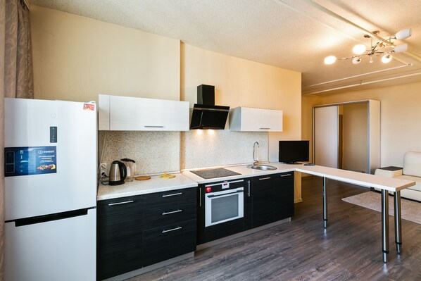Superior-Apartment | Eigene Küche | Kühlschrank, Mikrowelle, Herdplatte, Wasserkocher