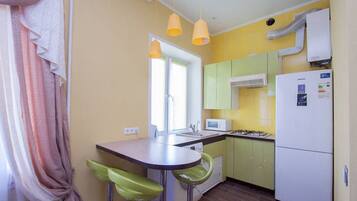 Standard-Apartment, Mehrere Betten, Nichtraucher | 1 Schlafzimmer, individuell eingerichtet, Schreibtisch