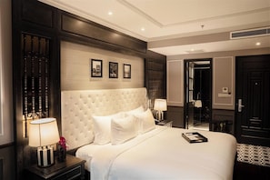 Executive Double/Twin Room (Internal window) | 1 bedroom, minibar, in-room safe, desk