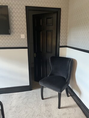 Deluxe Double Room, Ensuite, Courtyard View (Second Floor )