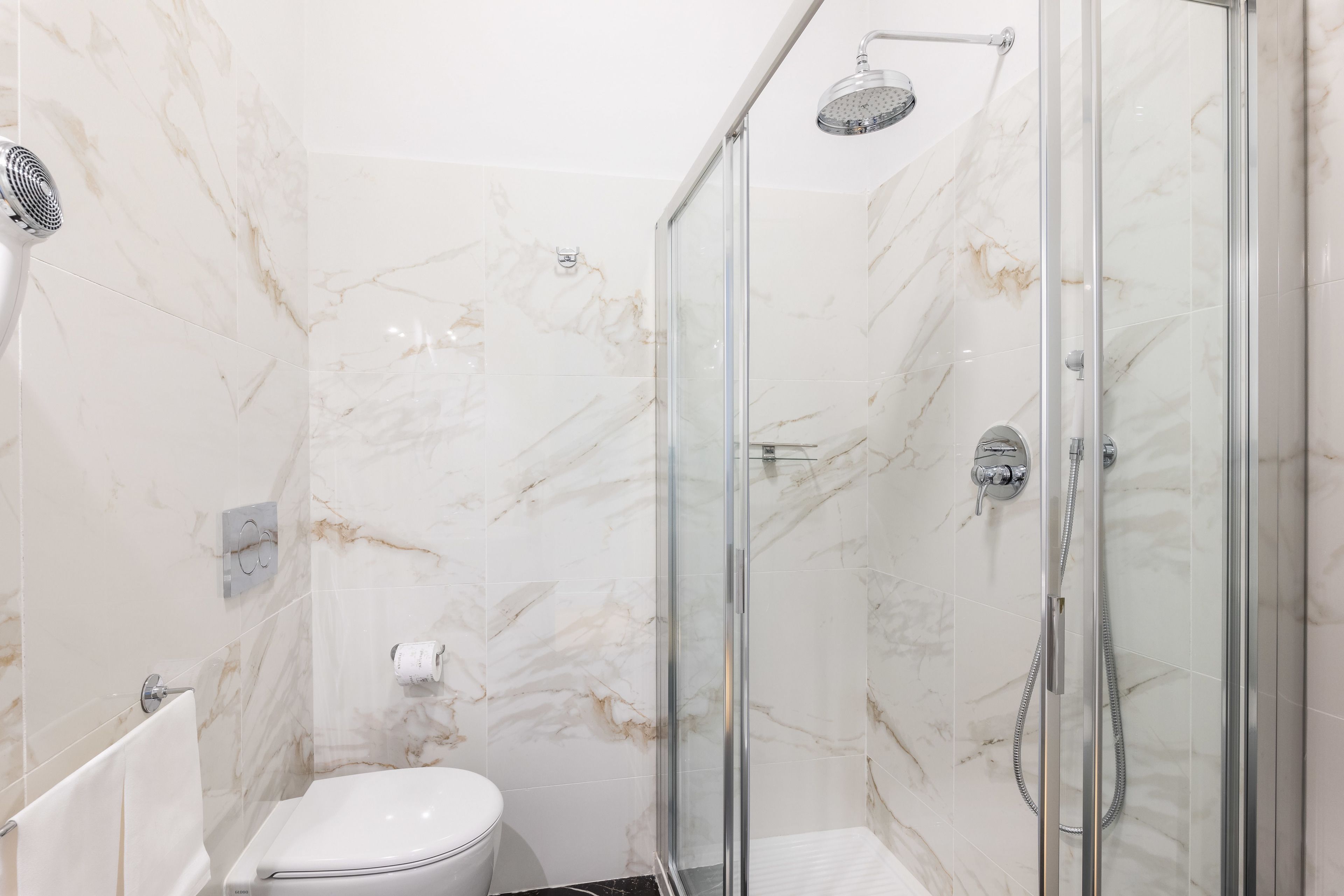 shower, free toiletries, hair dryer, bidet