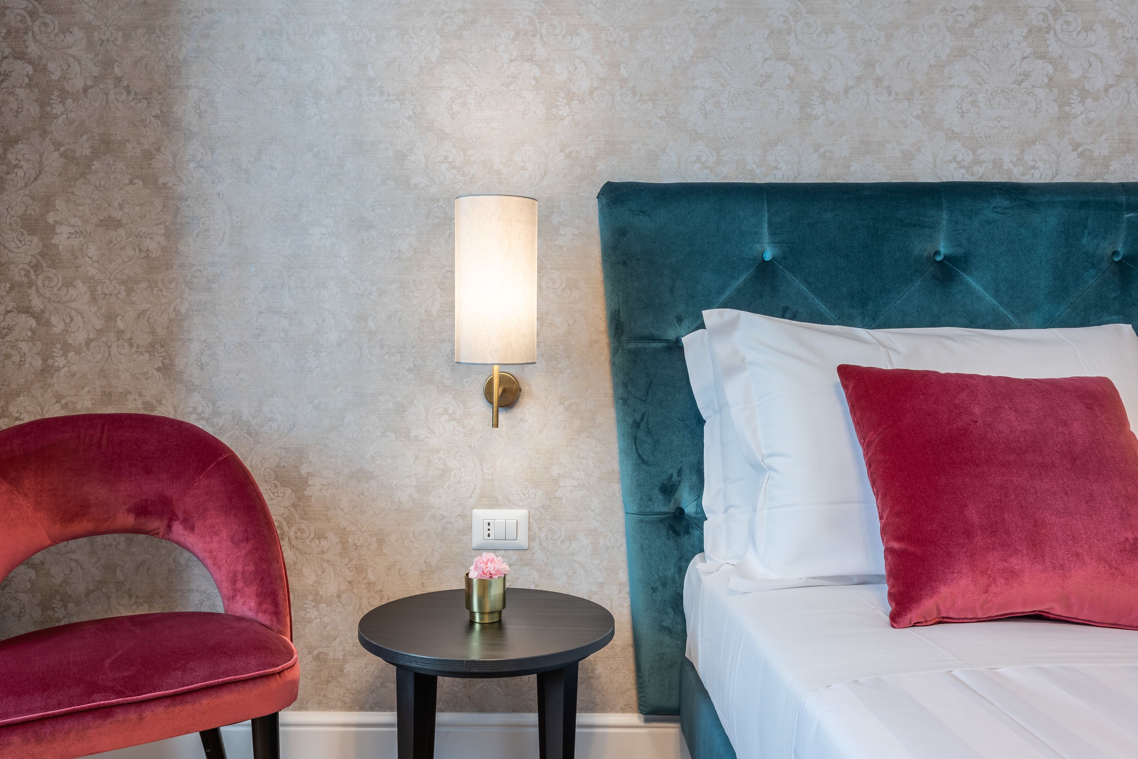 deluxe double or twin room, balcony (a.m. luisa de medici) | minibar, desk, soundproofing, free wifi