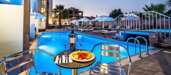 Pollis Hotel