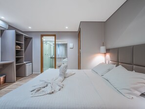 Phòng 3 Superior | Minibar, màn/rèm cản sáng, phòng cách âm, bàn ủi/dụng cụ ủi quần áo 