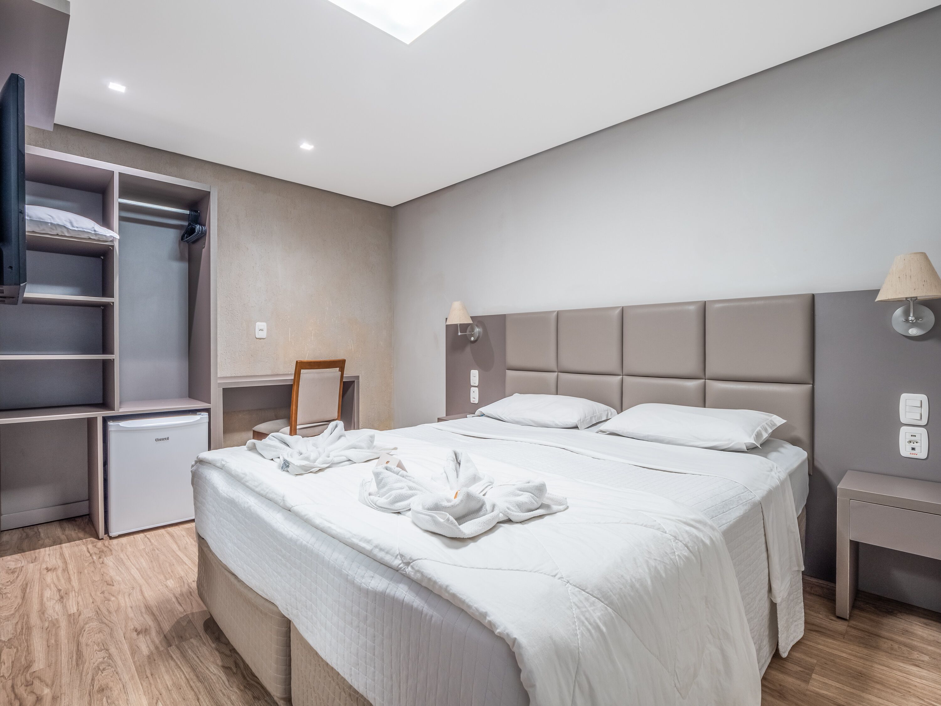 deluxe triple room | minibar, blackout curtains, soundproofing, iron/ironing board