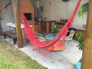 Exclusieve studio | Woonruimte | Een ledtelevisie