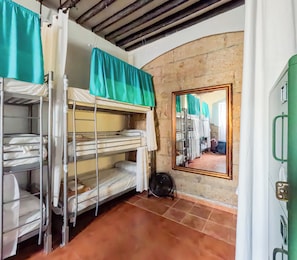 Standard Shared Dormitory, Mixed Dorm, Non Smoking | Free WiFi, bed sheets - Ashavana Nest Hostel (Granadilla de Abona)