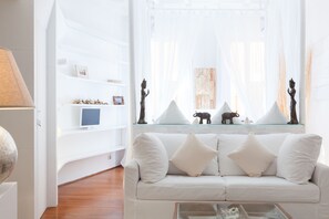 Apartamento | Zona de estar | Una televisión de pantalla plana
