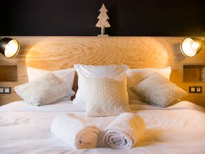 Chambre Double (Ho My God) | Wi-Fi gratuit, draps fournis