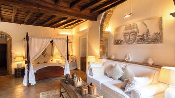 Appartement, 2 slaapkamers | Woonruimte | Een flatscreentelevisie