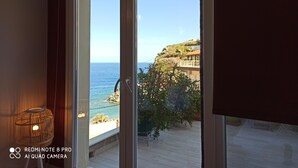 Balcony - Experience & Enjoy Sea View Studios (Malevizi)