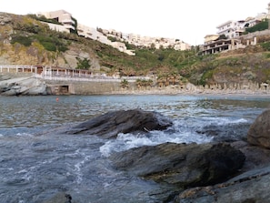 Beach - Experience & Enjoy Sea View Maisonettes (Malevizi)