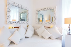 Apartment | 3 bedrooms, soundproofing, iron/ironing board, free WiFi - Casa Ripetta (Rome)