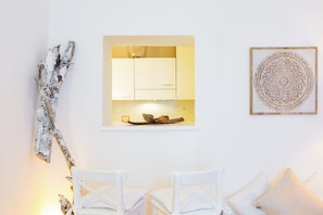 Fridge, microwave, oven, stovetop - Casa Ripetta (Rome)