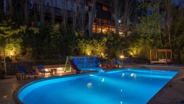 Indoor pool, outdoor pool