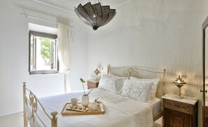 Luxury Villa, 3 Bedrooms | 3 bedrooms, in-room safe, iron/ironing board, free WiFi - Alia Mansion by K&K (Santorini)