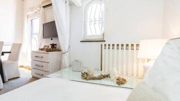 Dúplex | 2 habitaciones, edredón, decoración personalizada y muebles diferentes