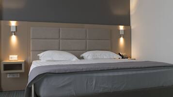 Lägenhet - 1 sovrum | Värdeförvaringsskåp på rummet, mörkläggningsgardiner och ljudisolering