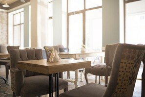 Daily continental breakfast (RUB 600 per person) - Capital Hotel (Novorossijsk)