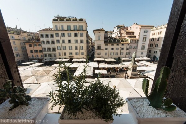 Lägenhet | Utsikt från rummet