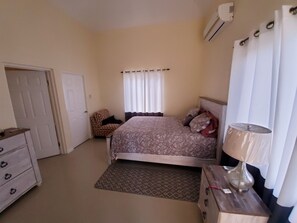 1 bedroom, soundproofing, iron/ironing board, free WiFi