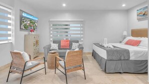 Unclassified image, 5 of 139, button - Hotel Seacrest (Lauderdale-by-the-Sea)