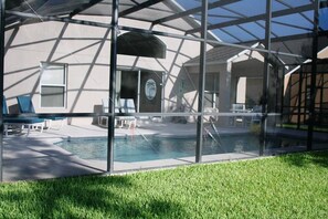 Apartemen | Kolam renang outdoor