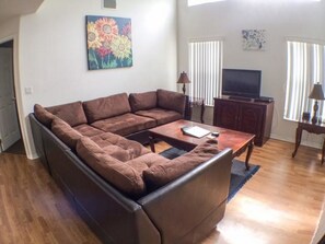 Apartment | Living room