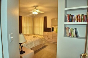 Apartment | 2 bedrooms, iron/ironing board, free WiFi, bed sheets