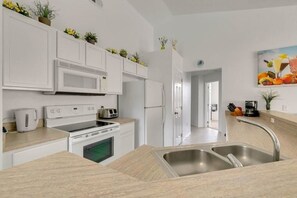 Apartment | Private kitchen